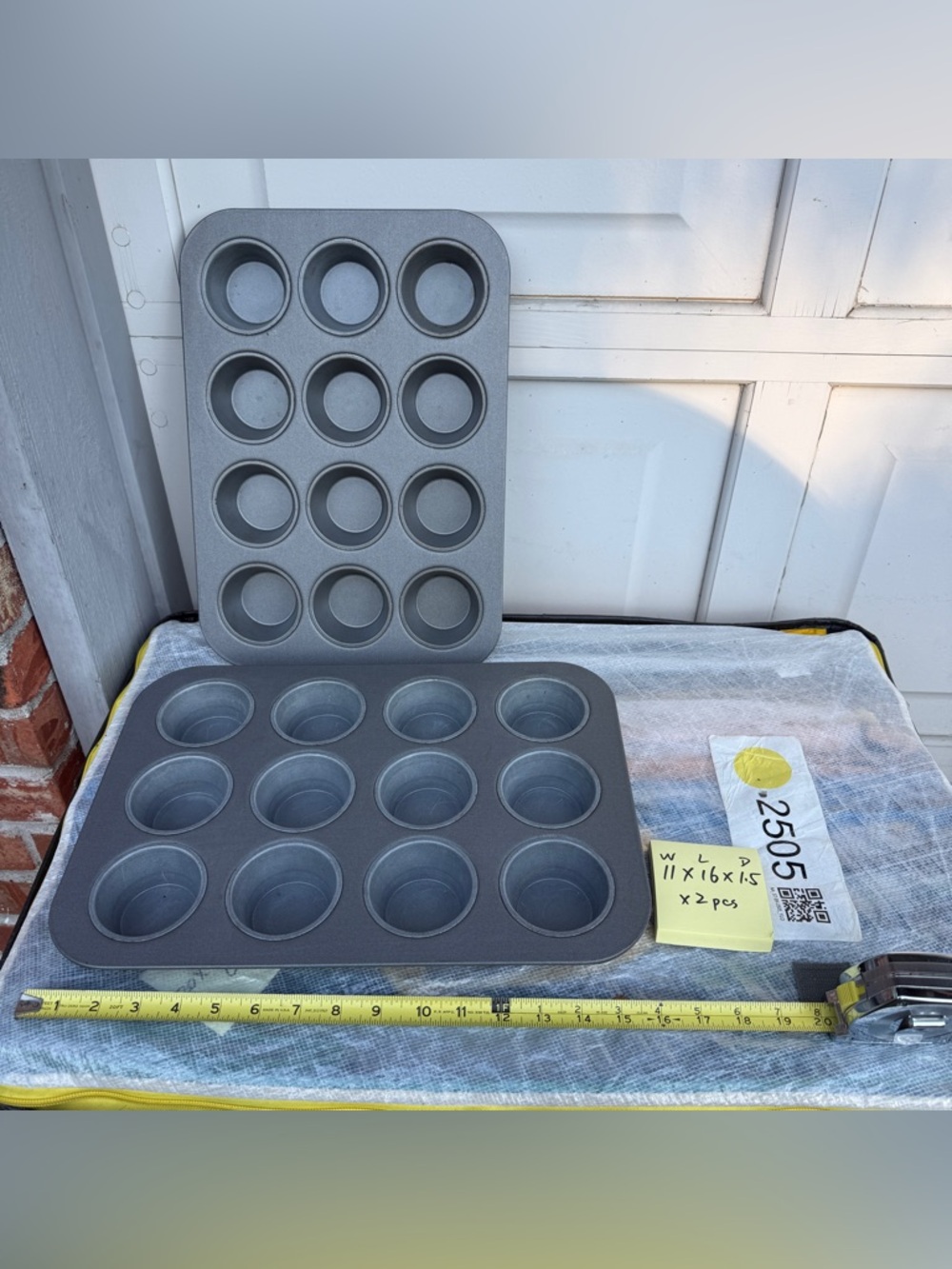 2 x Non-Brand Gray 12-Cup Muffin cake Pan